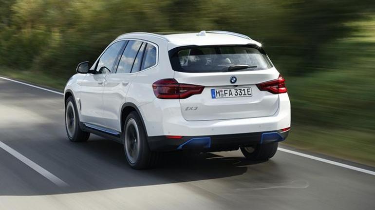 Elektrikli BMW iX3 showroom’lardaki yerini aldı