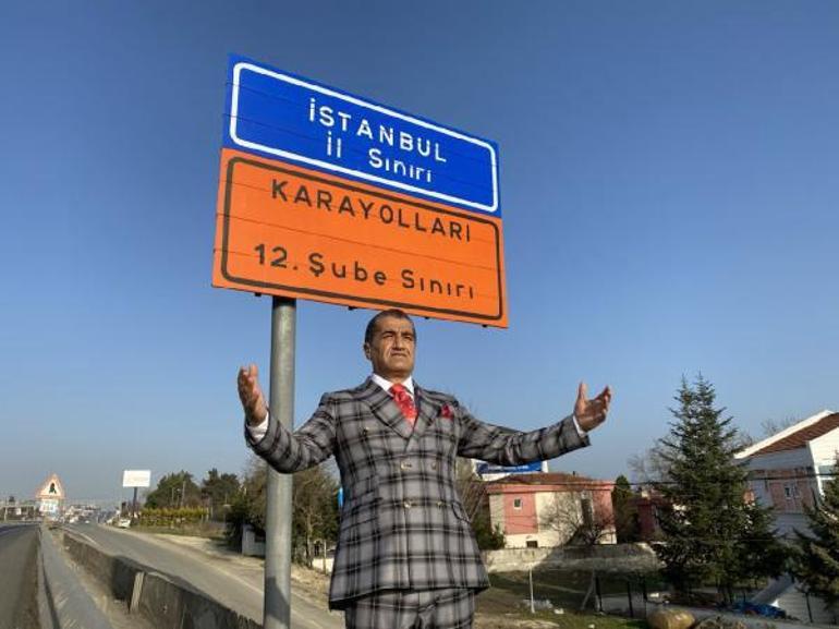 Aydın Aydın takım elbise ile kar içinde koştu
