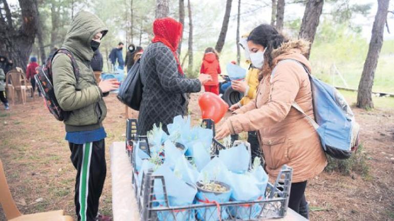 Otizmli minikler doğal tarımla tanıştı