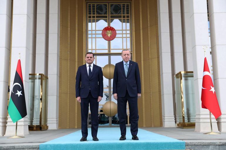 Son dakika... Cumhurbaşkanı Erdoğan, Libya Başbakanı Dibeybeyi resmi törenle karşıladı