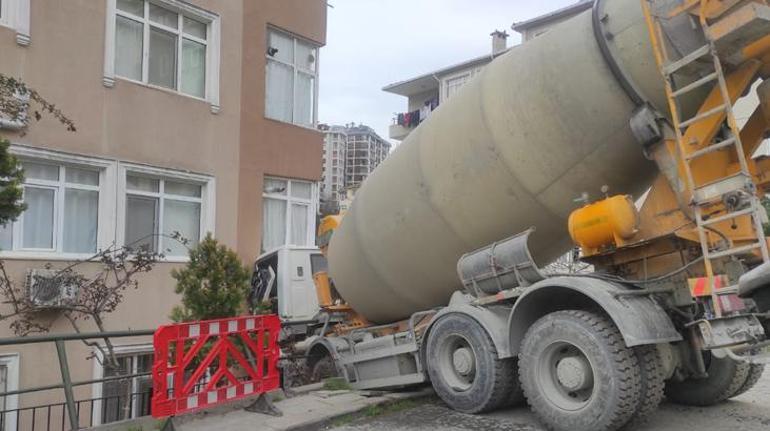 Son dakika... Beşiktaşta beton mikseri 7 katlı binaya çarptı