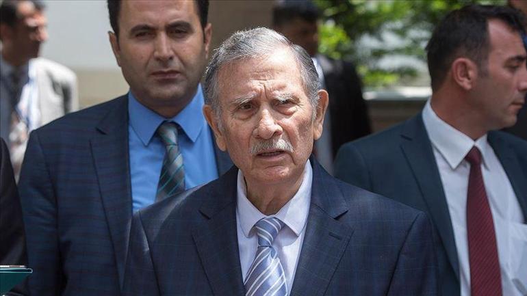 Son dakika Eski başbakanlardan Yıldırım Akbulut hayatını kaybetti