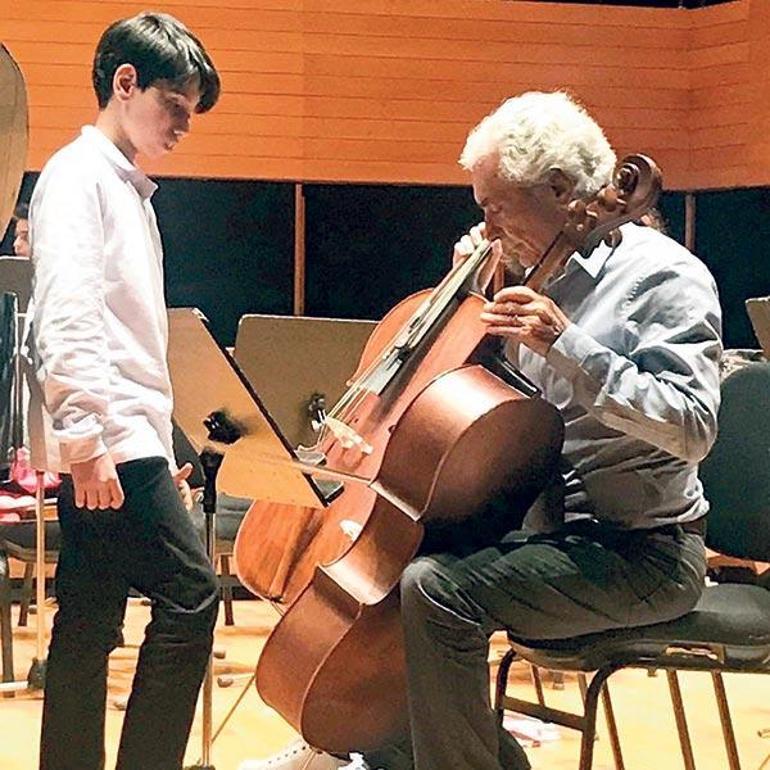 Çocuk orkestrası 23 Nisan’a hazırlanıyor