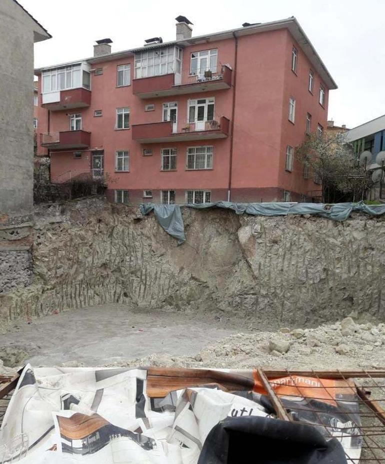 Ankarada toprak kayması nedeniyle bir apartman tahliye edildi