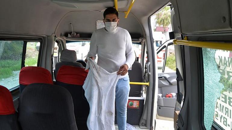 Minibüste dehşet Camlar yolcuların üzerine düştü