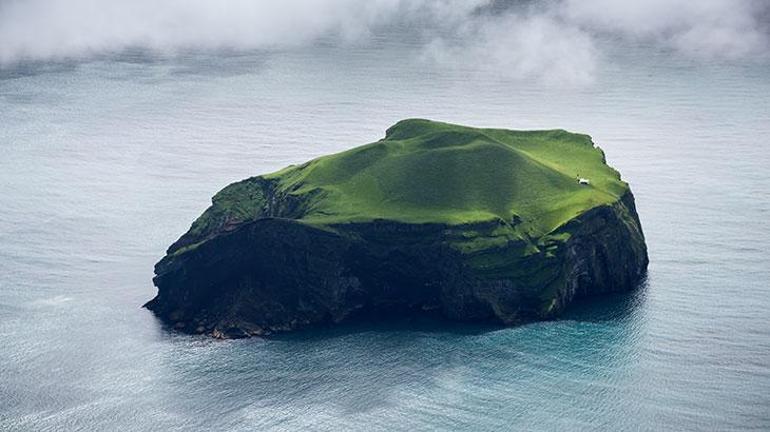 100 yıldır boş bir adada Dünyanın en yalnız evi