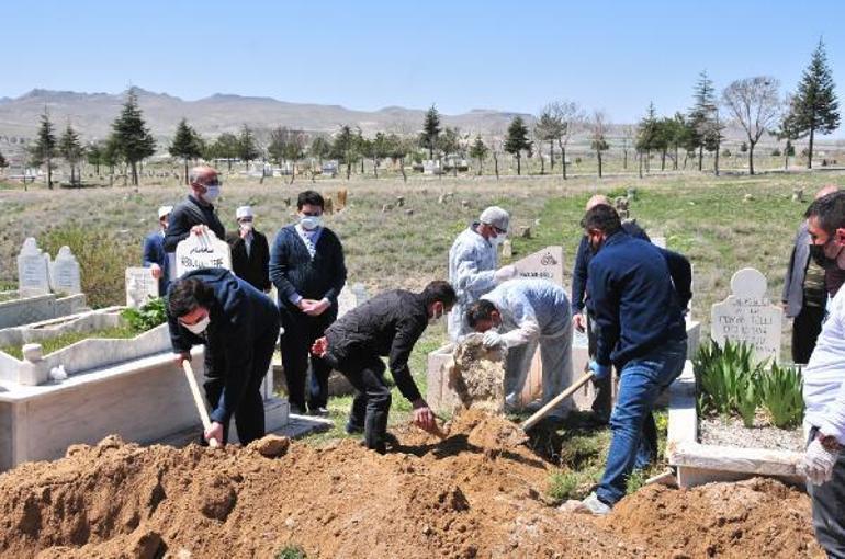 Koronavirüsten ölen polis, Nevşehirde toprağa verildi