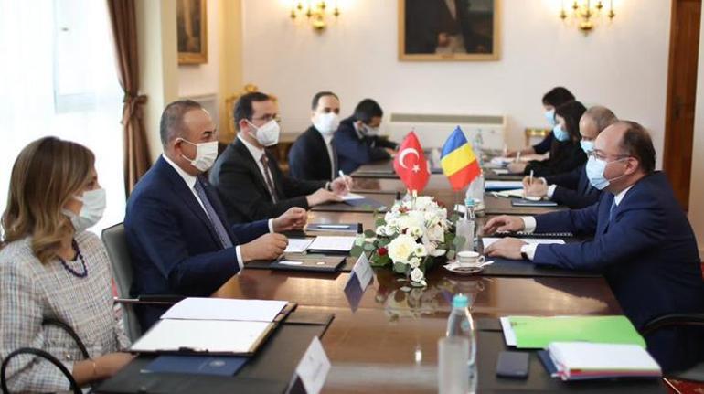 Bakan Çavuşoğlu, Rumen mevkidaşı Aurescuyla bir araya geldi