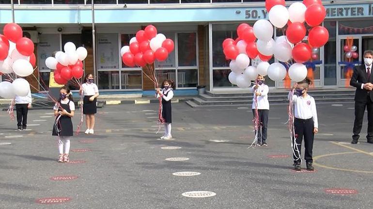 İstanbulda 23 Nisanda 101 okuldan 101 balon gökyüzüne bırakıldı