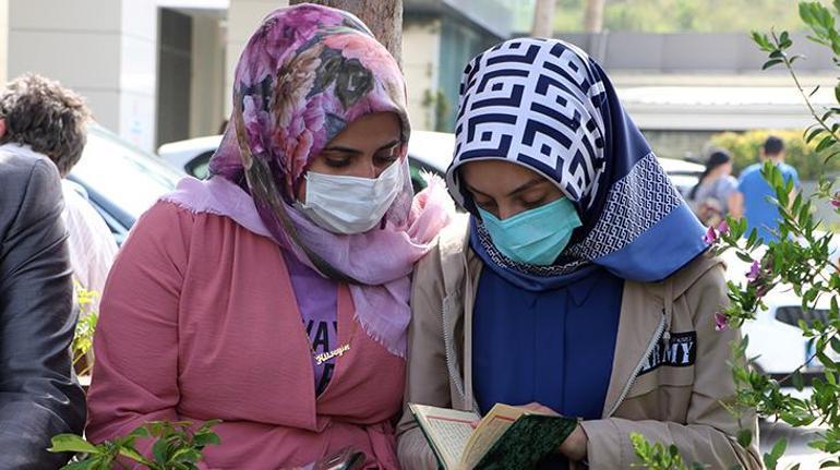 Son dakika haberi: Hastane kapısında bir an ayrılmıyor İyi olacak inanıyorum