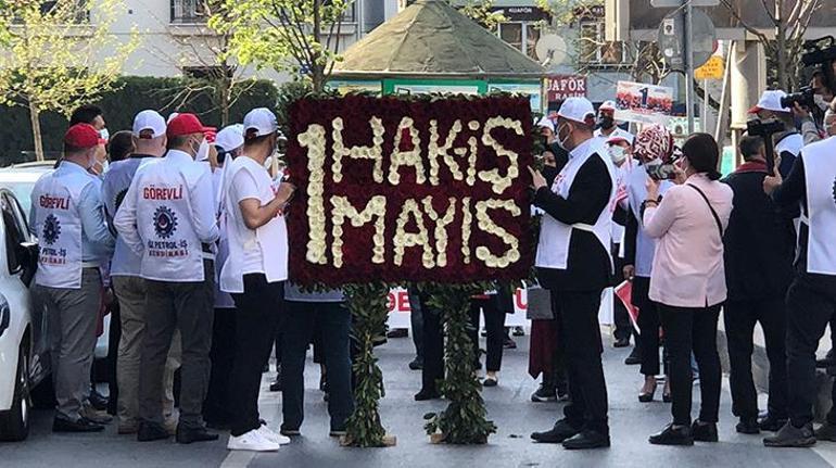 HAK-İŞ, Taksim Cumhuriyet Anıtına çelenk bıraktı