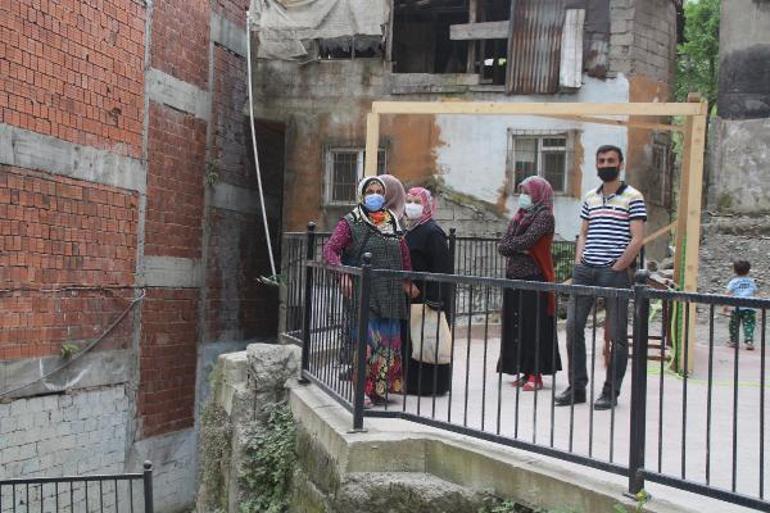 Korkudan evlere giremiyorlar 4 gündür bunu yaşıyoruz