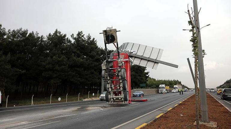 Trafik durma noktasına geldi  Fotoğraf çekerseniz size ödül mü verecekler