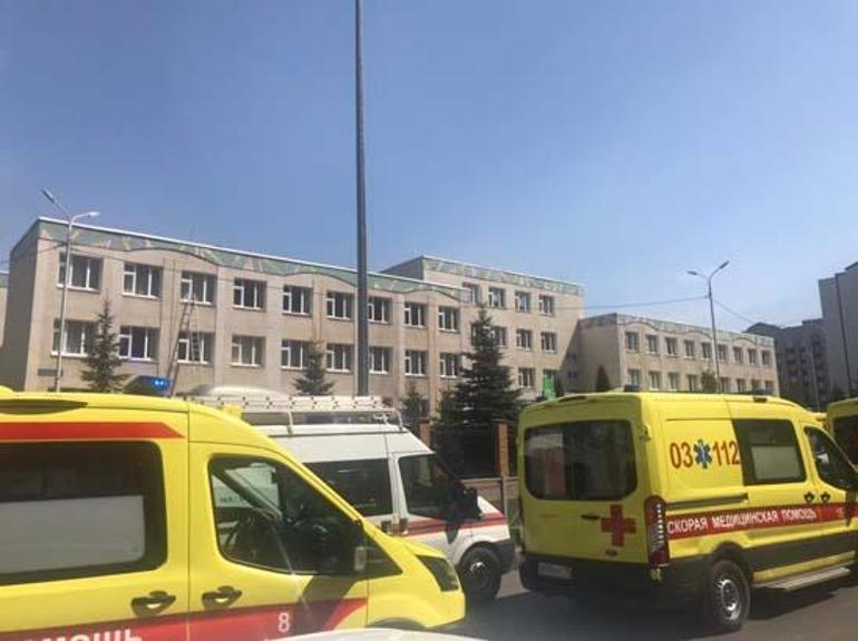 Son dakika: Rusya’da ateş açılan bir okulun içinde patlama
