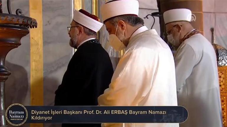 Son dakika: Diyanet İşleri Başkanı Ali Erbaştan bayram hutbesi Bayram namazı böyle kılındı