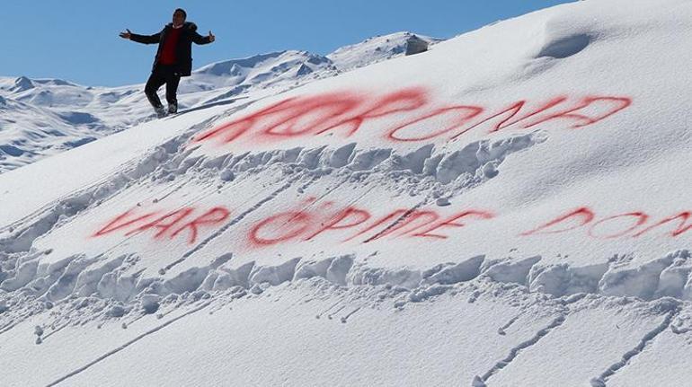 Korona var öpme klibi çeken Aydın Aydın virüsten kaçamadı