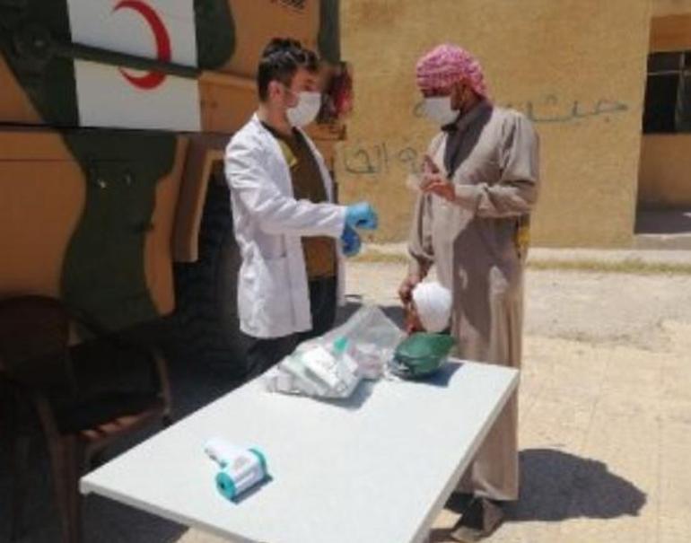 Mehmetçik, Barış Pınarı bölgesindeki yardım faaliyetlerini sürdürüyor