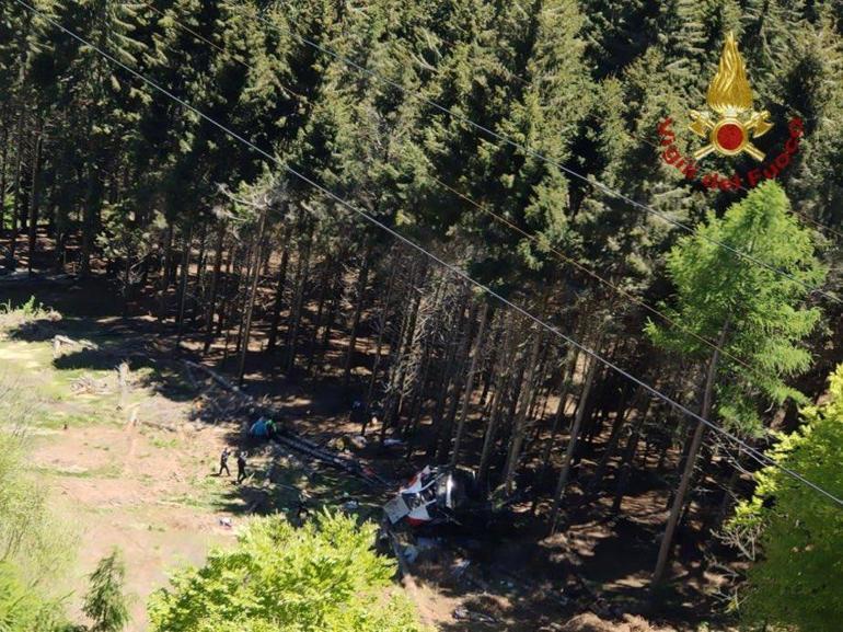 Son dakika: İtalyada teleferik kazası En az 9 ölü