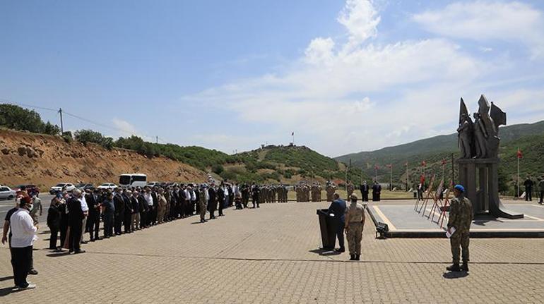 Bingölde PKKlı teröristlerce şehit edilen sivil ve silahsız 33 asker anıldı