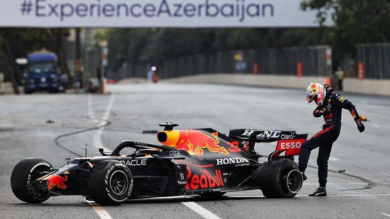 Son dakika - Azerbaycan GPsinde tarihi yarış Hamilton ve Verstappen yıkıldı