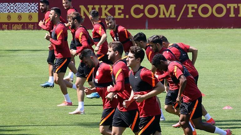 Son dakika - Galatasarayda idmana ayak tenisi damga vurdu