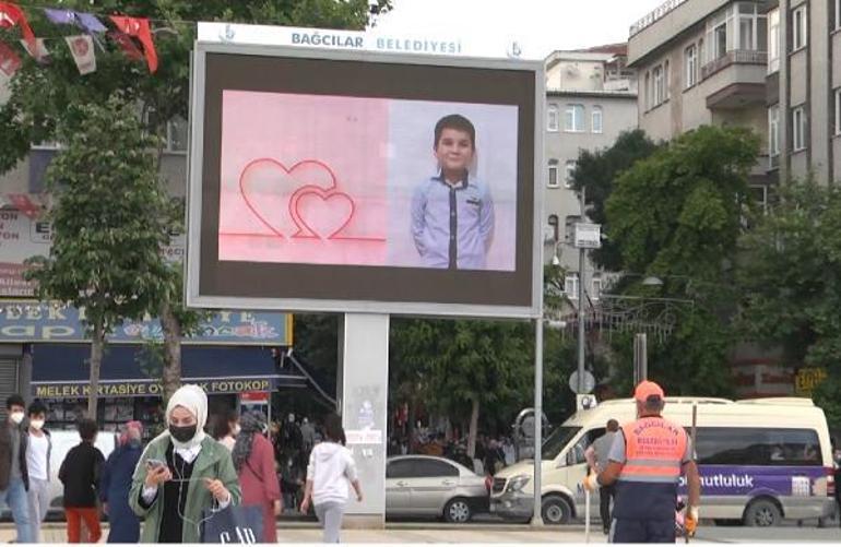 Temizlik görevlisi babaya çocuklarından ağlatan sürpriz