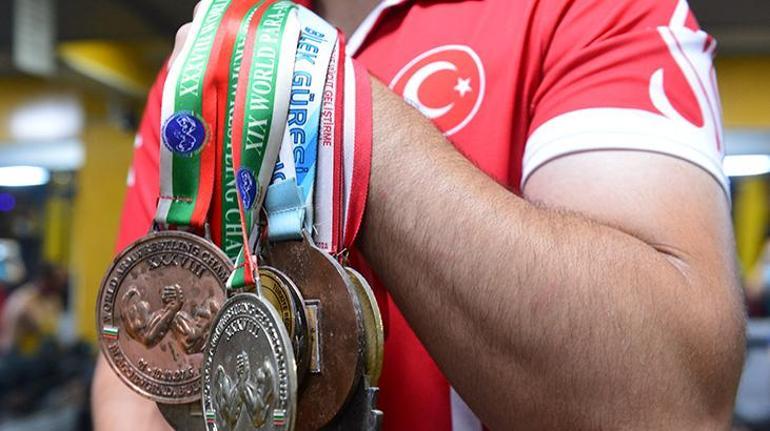 Şampiyon, Bakan Varan ile bilek güreşi yapacak