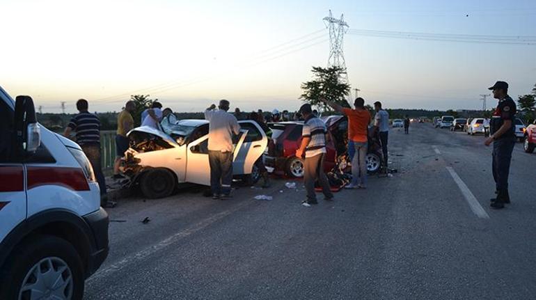 Son dakika: Çanakkalede feci kaza Çok sayıda ölü ve yaralı var