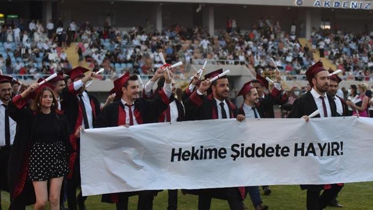 Üçüz doktorların diploma gururu: Birbirimizi destekledik