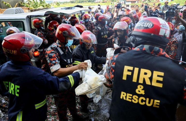 Son dakika: Fabrikada korkunç yangın 49 kişi yanarak öldü