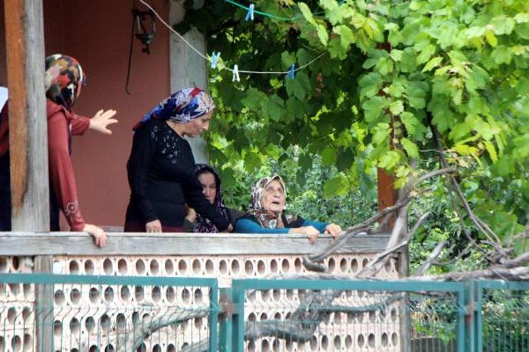 Komşuların yol kavgasında kan aktı 1 ölü