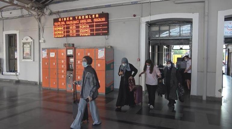 15 ay sonra İzmir Mavi Treni 300 yolcusuyla yola çıktı