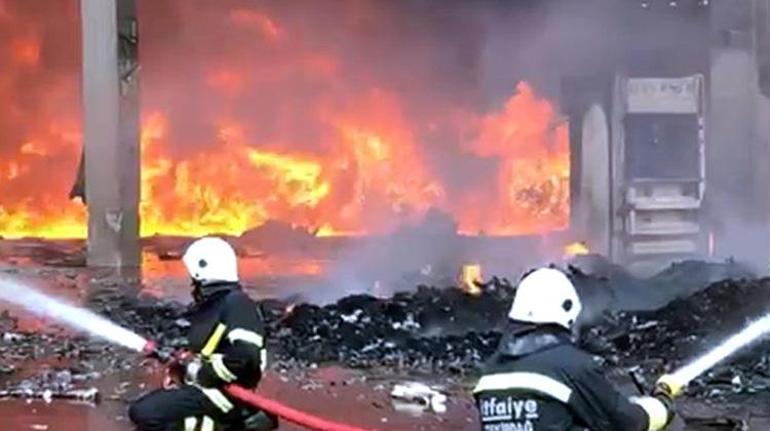 Son dakika... Tekirdağ’da, geri dönüşüm fabrikasında yangın