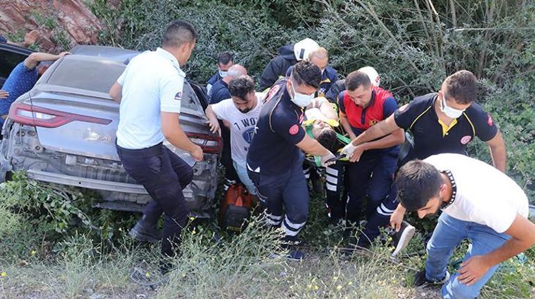 Yozgatta otomobil devrildi: 1 ölü, 4 yaralı
