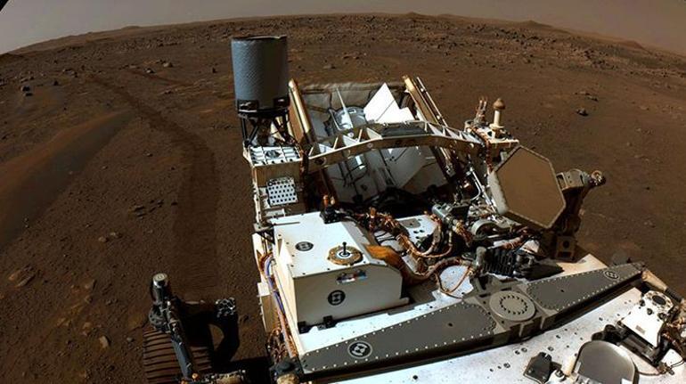 NASA’nın Mars gezgini Perseverance ilk kaya örneğini alacak