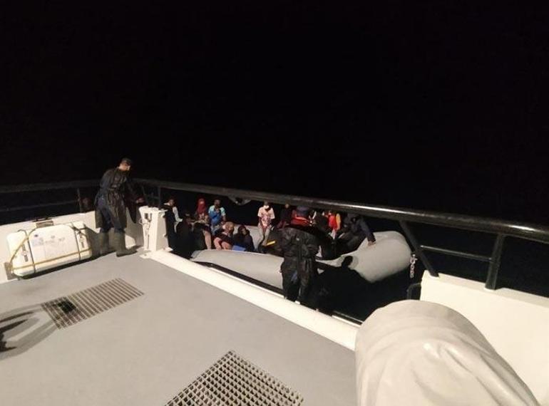 İzmir açıklarında 344 kaçak göçmen kurtarıldı