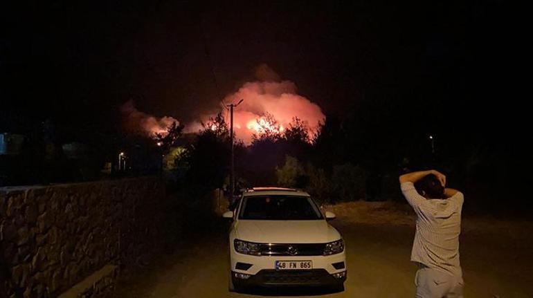 Son Dakika Haberi: Türkiye yangın kabusu yaşıyor Yol ulaşıma kapandı