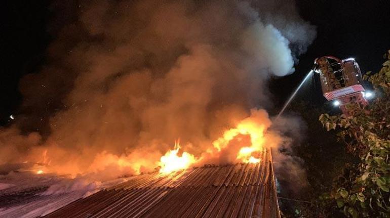 İstanbulda korkutan yangın Kullanılamaz hale geldi