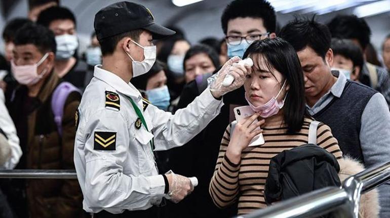 Çindeki vakaların artması sonrası aşı kampanyaları öğrencilere odaklandı