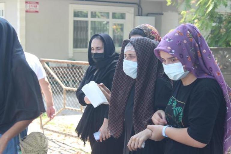 Otobüs faciasında ölenler toprağa verildi Cenazede kan donduran iddia