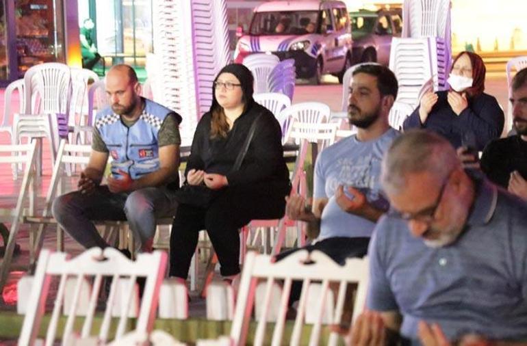 Marmara Depremi’nde hayatını kaybedenler anıldı