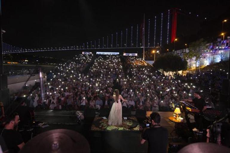 Kuruçeşmede Merve Özbey rüzgarı