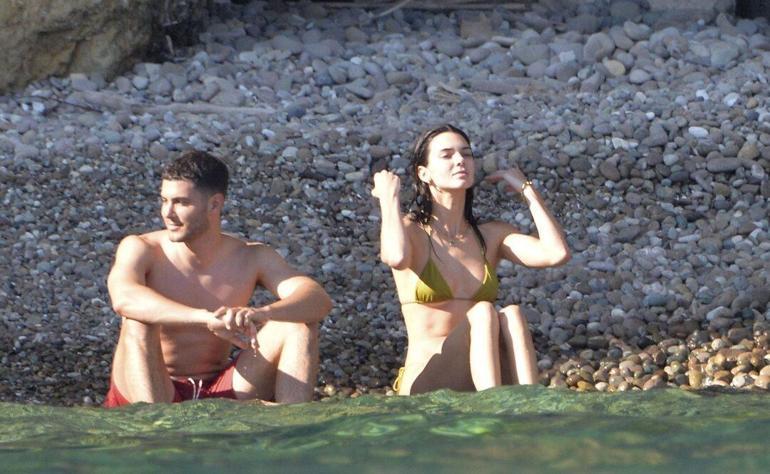Kendall Jenner, İtalya sahillerinde objektiflere takıldı