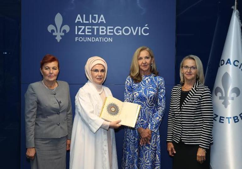 Emine Erdoğan, Aliya İzzetbegoviç Vakfını ziyaret etti