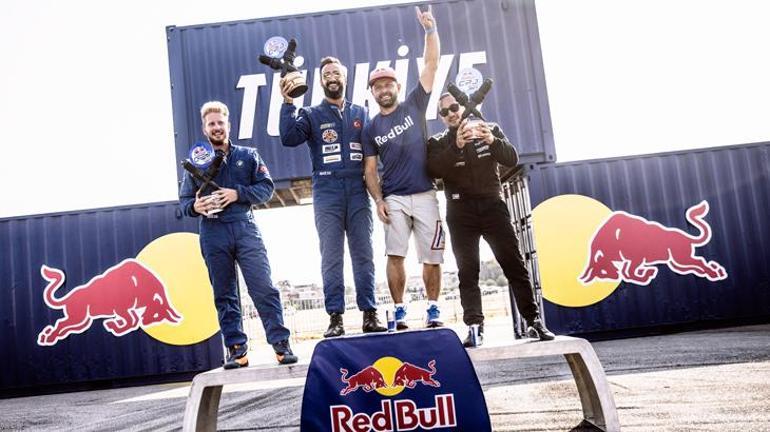 Red Bull Car Park Drift’te Türkiye’nin en iyi pilotu Berfu Tutumlu oldu