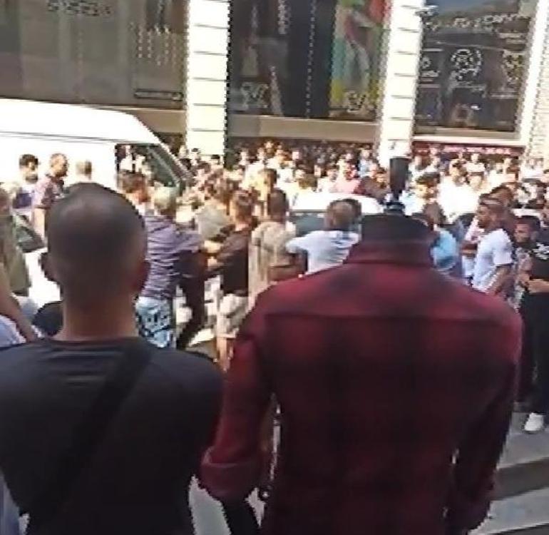 Son dakika Satır, bıçak, sopa... İstanbulda meydan kavgası