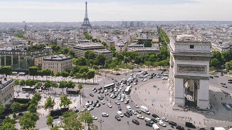 Pariste hız sınırı 30 kilometreye düşürüldü Prof. Ilıcalı: Ölümlü kazaları azaltır