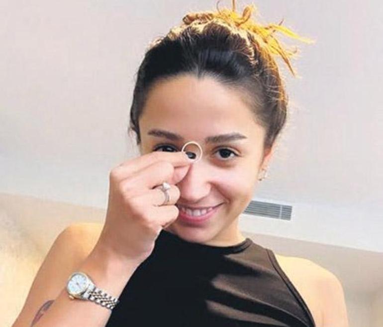 Zeynep Bastık yüzükle hesap sordu