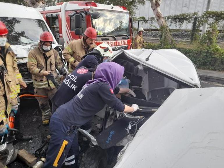 Bakırköyde cadde savaş alanına döndü Yaralılar var...