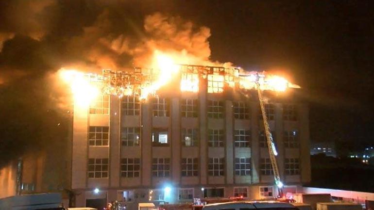 4 katlı tekstil fabrikasında korkutan yangın